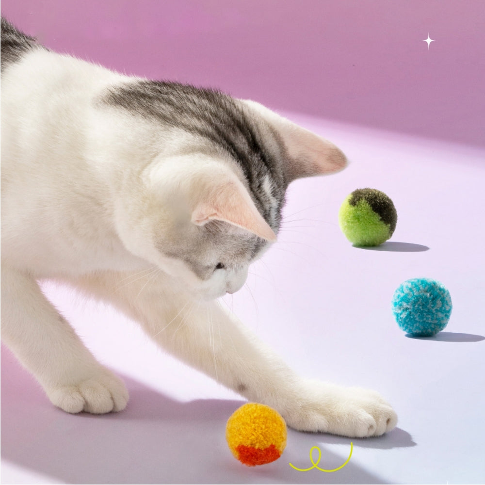 The Kitty Place™ Hunter Plush Balls Launcher Cat Toy